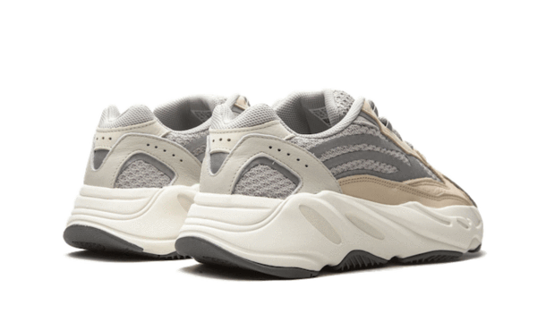 Adidas yeezy 700 shop bianca e oro