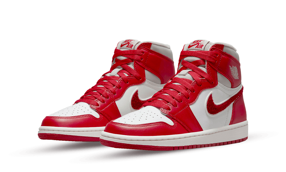 Air Jordan 1 High OG Varsity Red