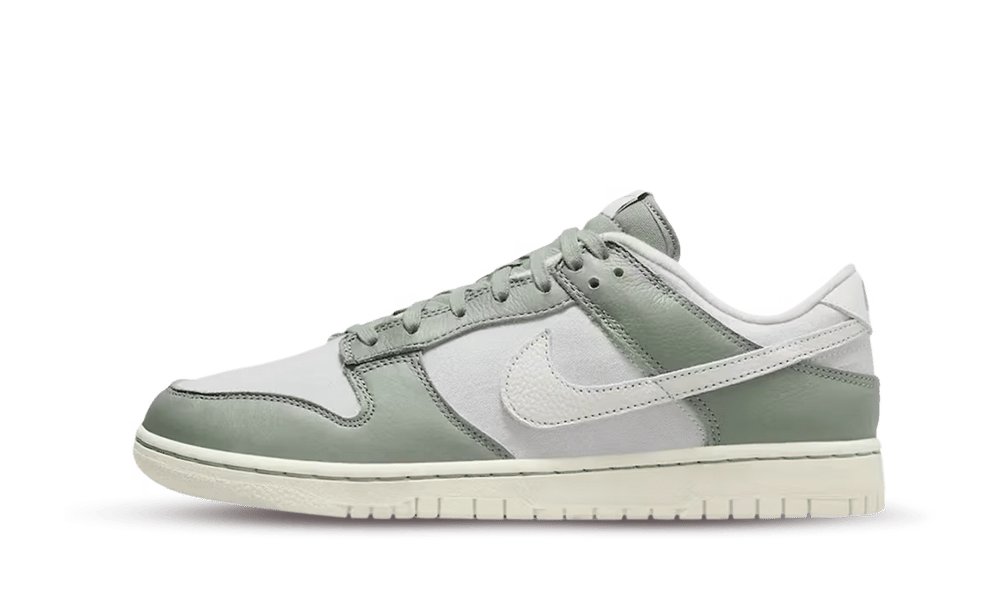 Nike Dunk Low Retro Mica Green