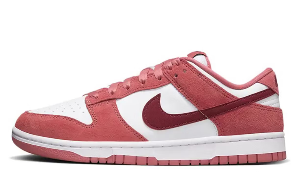Nike Dunk Low Valentine's Day (2024)