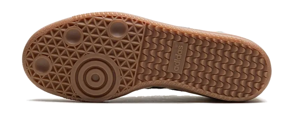 Scarpe da ginnastica bianche e nere collezione adidas