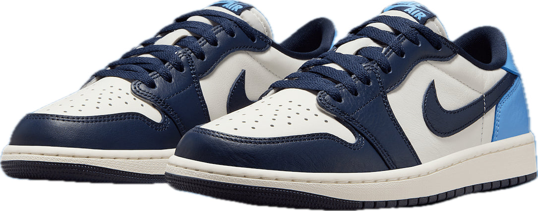 Scarpe da ginnastica blu e celesti collezione Air Jordan 1 low