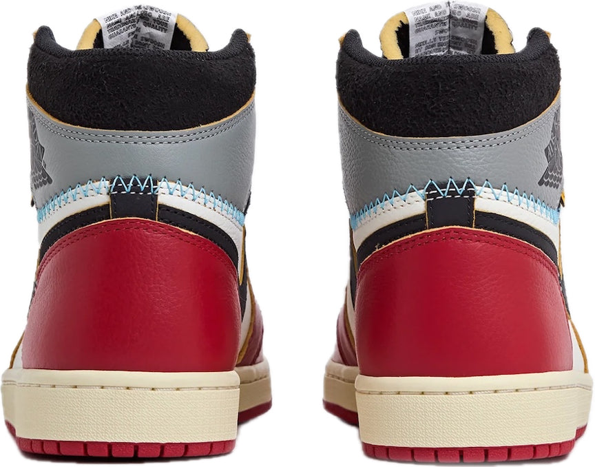 Scarpe da ginnastica rosse bianche e nere collezione Air Jordan 1 high