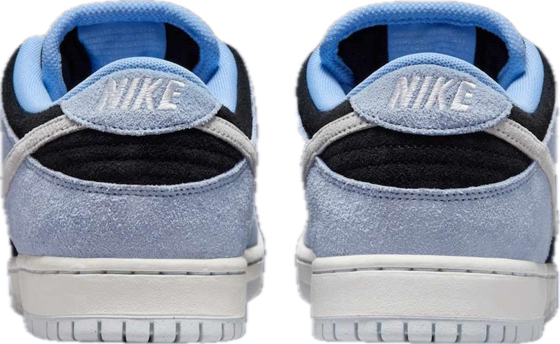 Scarpe da ginnastica nere e celesti collezione nike dunk low