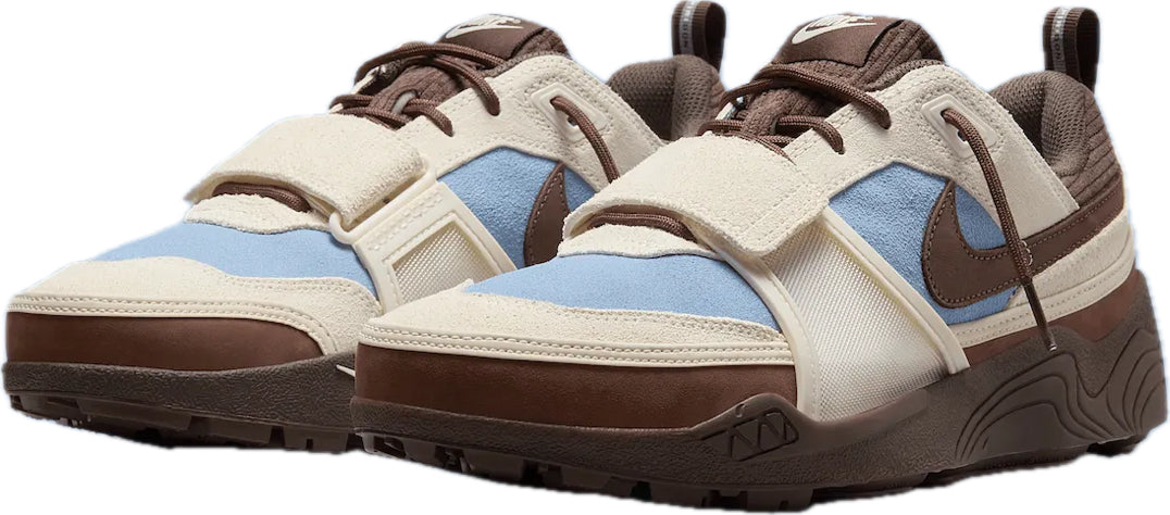 Scarpe da ginnastica marroni e celesti collezione nike