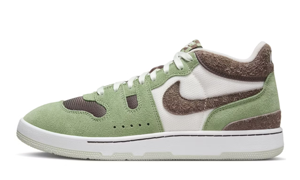 Scarpe da ginnastica verdi e marroni collezione nike