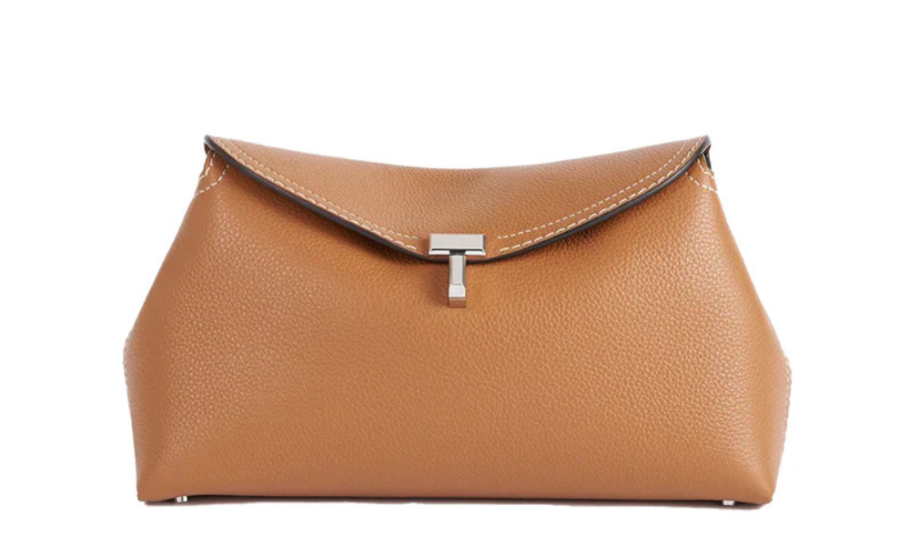 Borsa Toteme T-Lock Grained Leather Clutch Tan