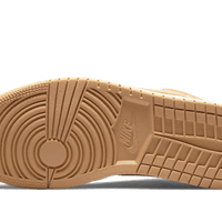 Acquista le tue sneakers limitate Nike in totale sicurezza su Mr.Reseller! Paga con Klarna in 3 rate senza interessi, Paypal o carte. Spedizione e reso gratuiti.