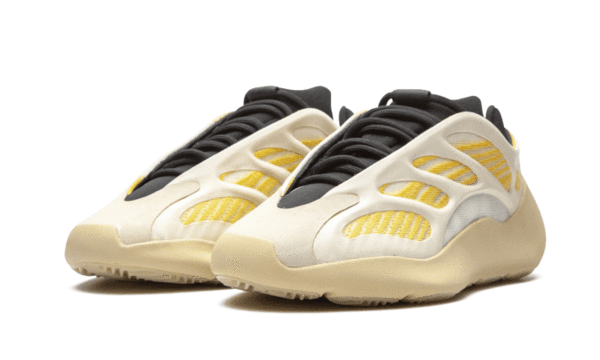 Yeezy 700 V3 Safflower - Nuove e Autentiche al 100%