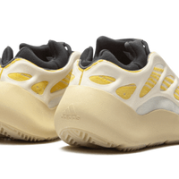 Yeezy 700 V3 Safflower - Nuove e Autentiche al 100%