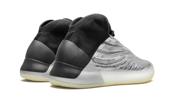 Yeezy QNTM (Lifestyle Model) - Nuove e Autentiche al 100%