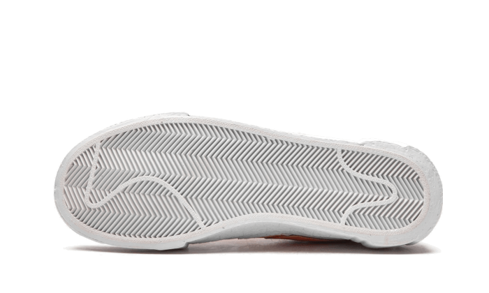 Nike - Blazer Low Sacai White Magma Orange - Nuove e autentiche al 100%