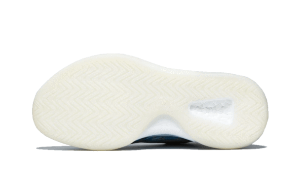 Yeezy QNTM BSKTBL Frozen Blue Nuove e Autentiche al 100% – Mr
