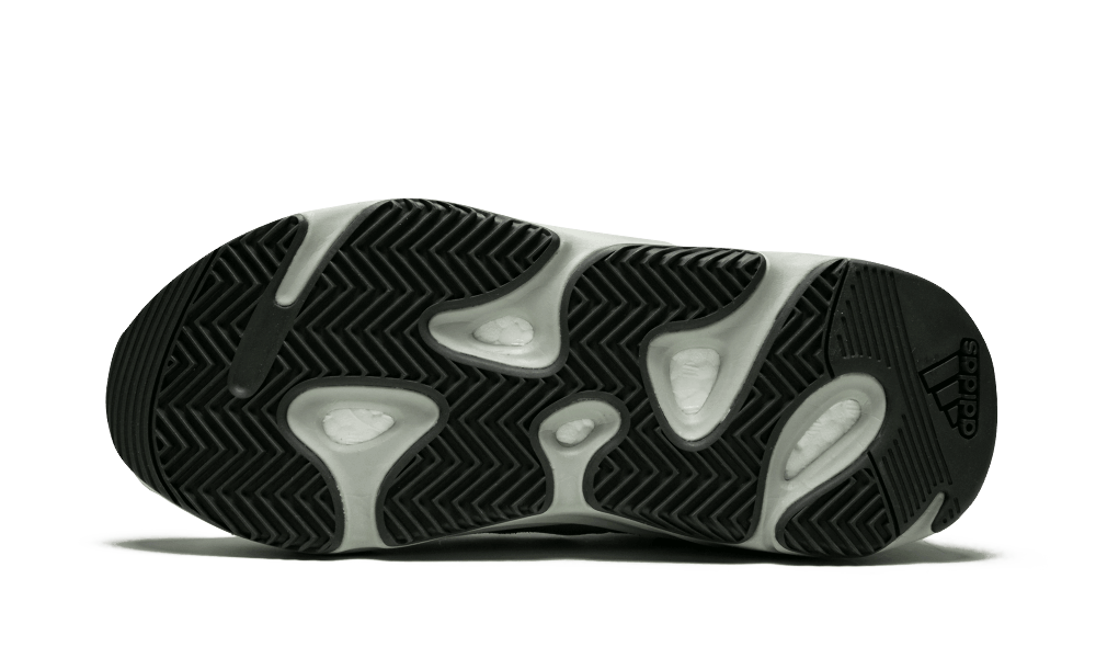 Yeezy 700 Salt - Nuove e Autentiche al 100%