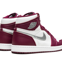 Air Jordan 1 Retro High OG Bordeaux