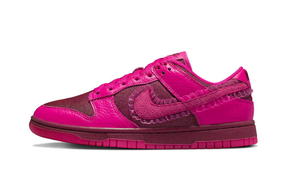 Dunk Low Valentine's Day 2022