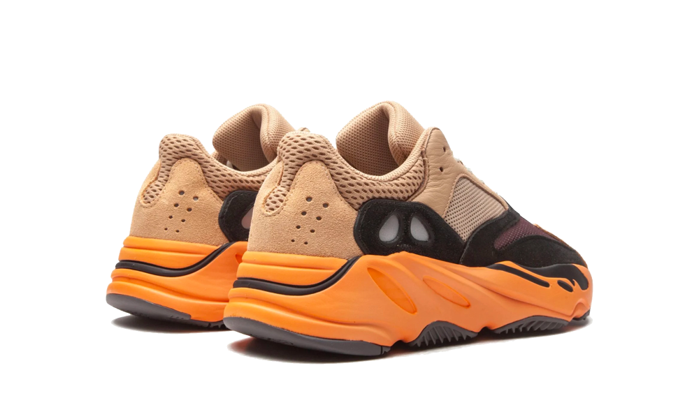 Yeezy 700 Enflame Amber - Nuove e autentiche al 100%